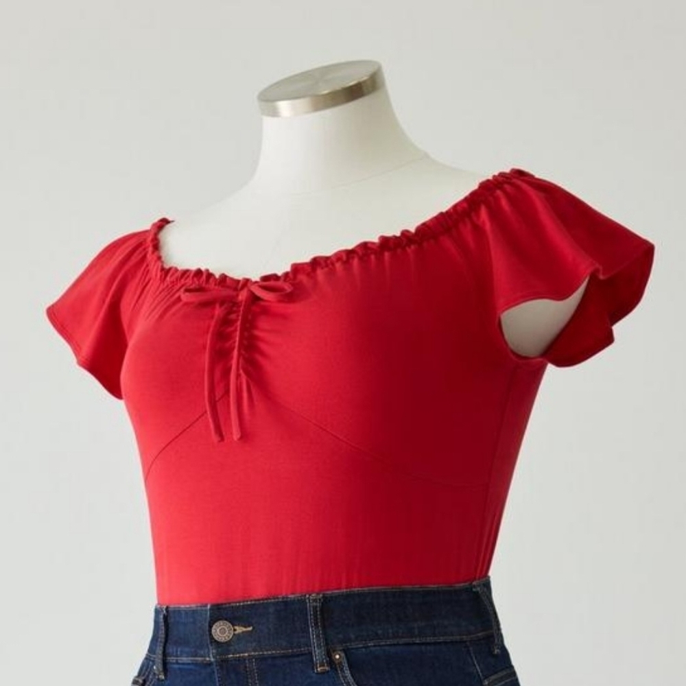Retro Chic Red Off-Shoulder Ruffle Tie Short Sleeve Top